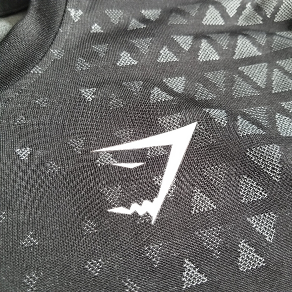 Gymshark Triangle Pattern Seamless Shirt - Picture 5 of 9
